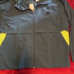 Adidas Windbreaker Size Extra Large