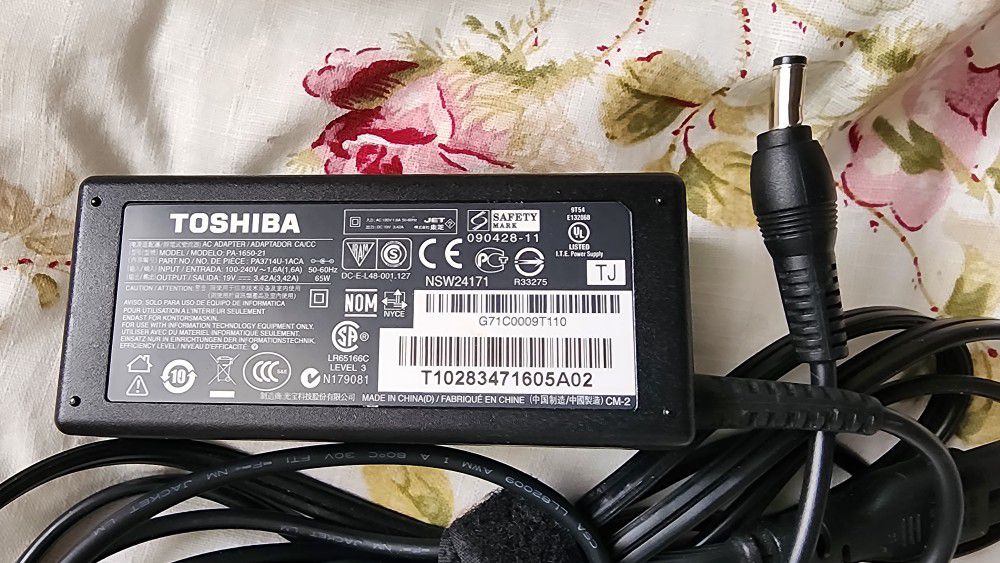 Charger Toshiba Laptop