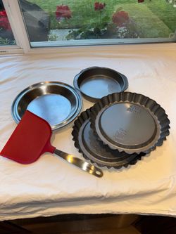 Wilton, Baker's Secret, and Ekco Baking Set