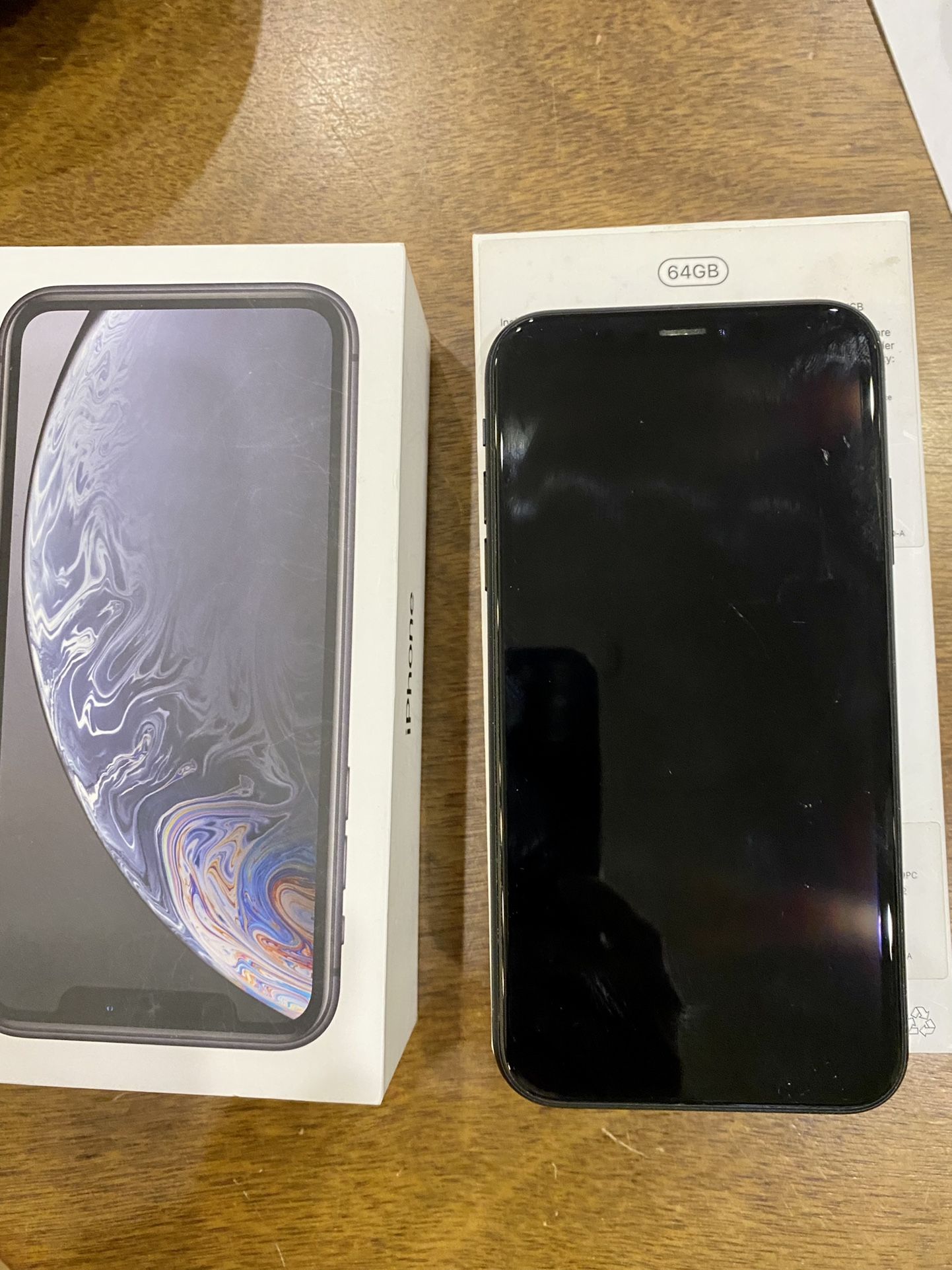 Excellent Condition iPhone XR 64GB Black for Sale in Tenafly, NJ