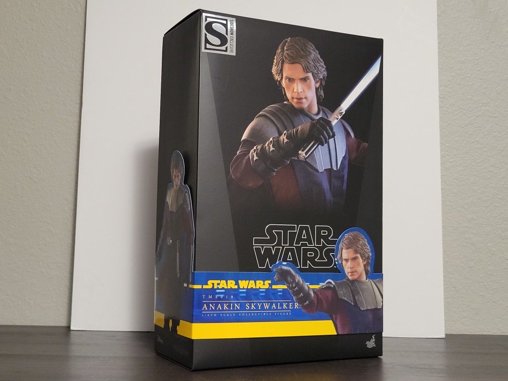 Hot Toys Anakin Skywalker Clone Wars Collectible Figure