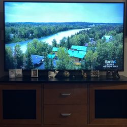 TV  65” LG  SMART UHD  $325 W/ Optional BOSE 321 Surround Sound And DVD Player. Read Description Below For Pricing Of Both Items.