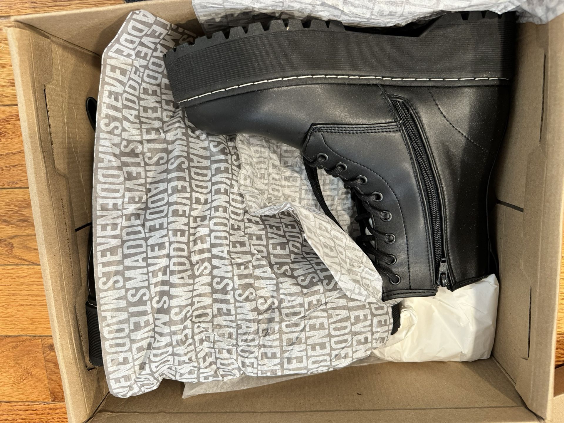 Steve Madden Boots