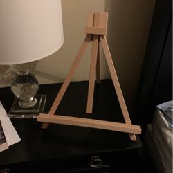 2 Easels