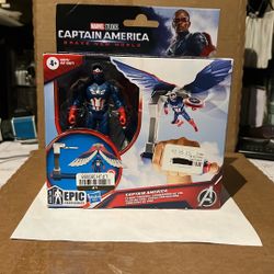 AUTHENTIC CAPTAIN AMERICA ACTION FIGURE
