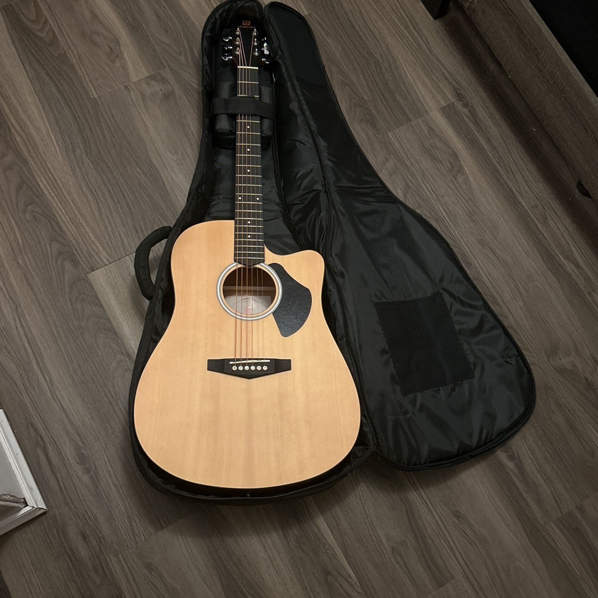 Vangoa Acoustic Guitar With Accessories