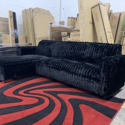 $899 Brand New Corduroy Sectional 60” X 112” (read Description Below)
