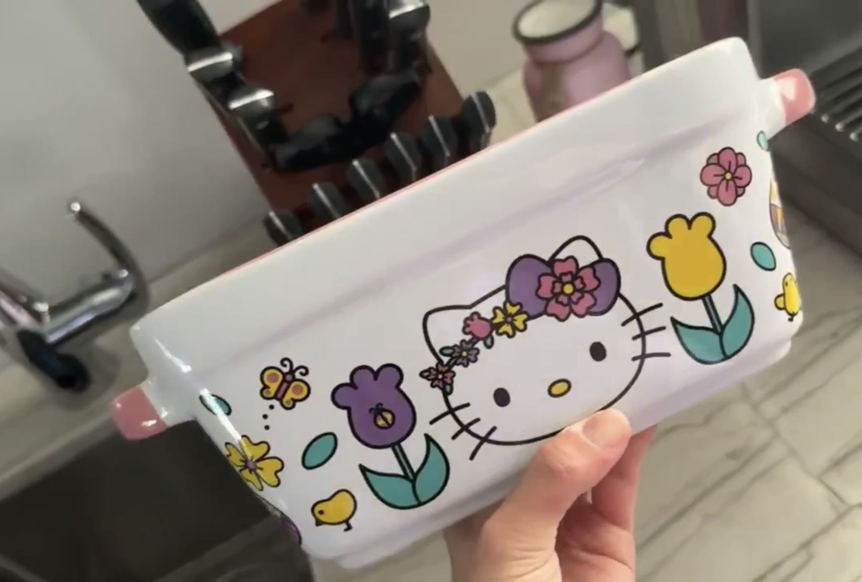 Hello Kitty Loaf Pan (Easter)
