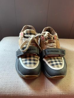 Burberry sneakers