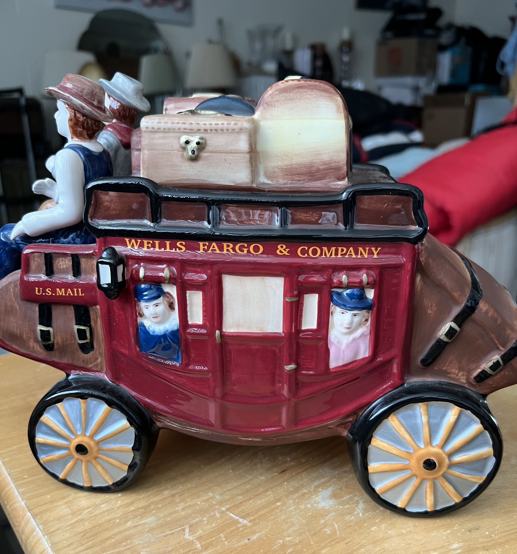 Wells Fargo Collectible Stagecoach
