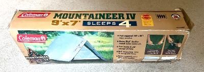 Coleman mountaineer IV 9x7 tent, sleeps 4 In Excellent Condition