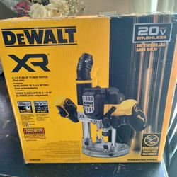 DeWalt xr 2 1/4 peak HP plunge router