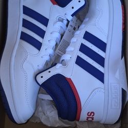 New Boys Adidas Shoes Size 5