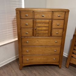 Queen Bedroom Set 