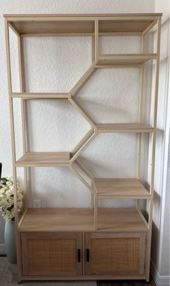 Tiered Storage/ Bookshelf