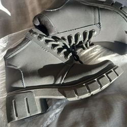 Synthetic Shoes From Mexico Size 7