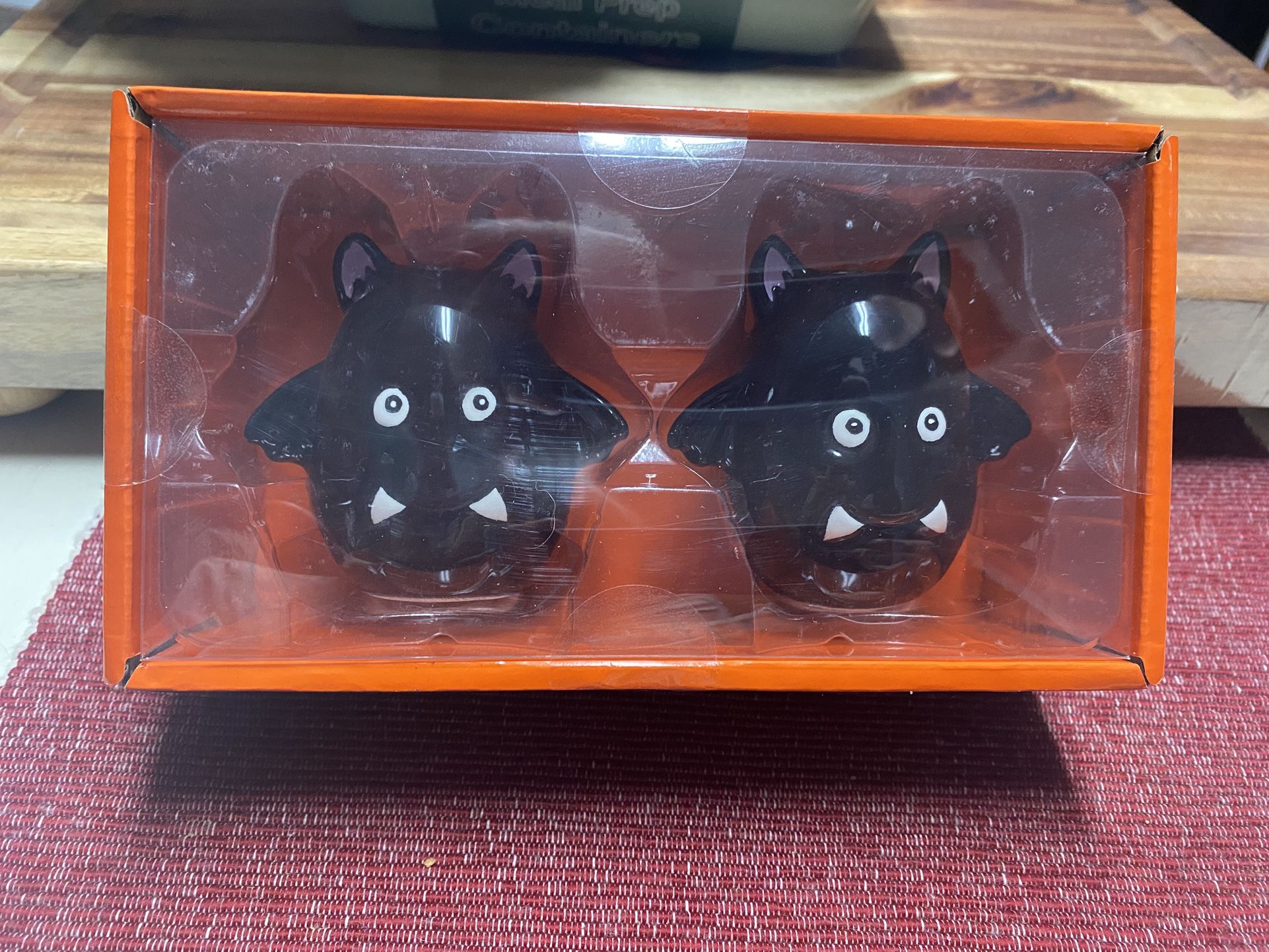 Black Vampire Bats Salt & Pepper Shaker Set New In Box