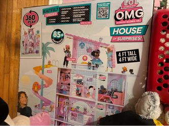 LOL OMG doll house