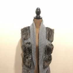 Girls Sweater Vest Size XL