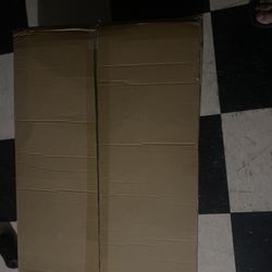 Faros delanteros, derecho e izquierdo están nuevos, no se han usado tienen el plástico todavía