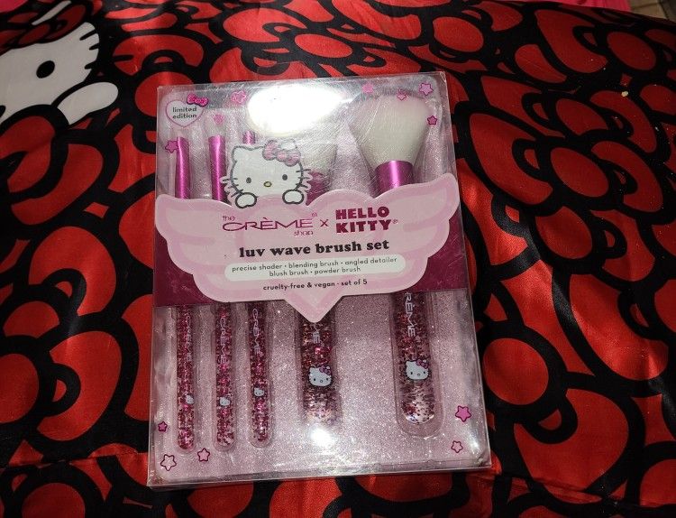 Hello Kitty Makeup Brushes
