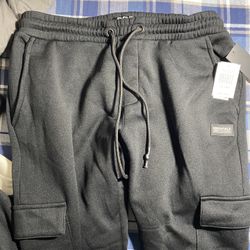 L black essential sweatpants