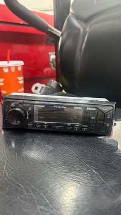 Boss audio car stereo model 609UAB