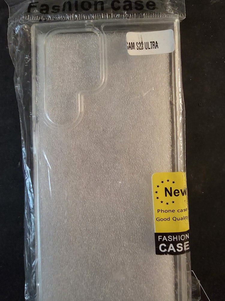 Brand New Samsung S22 Ultra Case (Clear)