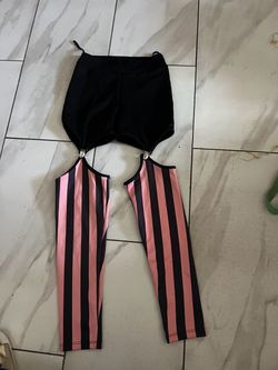 costume
