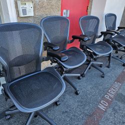 HERMAN MILLER AERONS CHAIRS