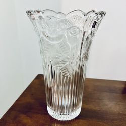 Fluted Glass Flower Vase with Rose Design 