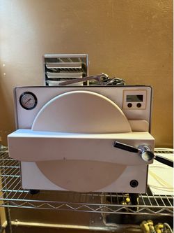 autoclave sterilizer (never used)