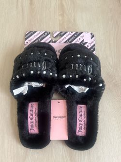 Juicy Couture Slippers