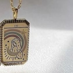 New - Charm Tarot Goddess Style Woman Moon 🌙 Rainbow 🌈 Pendant Gold Tone Necklace - Women’s Jewelry 