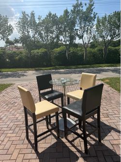 High Adjustable  table with 4 chairs