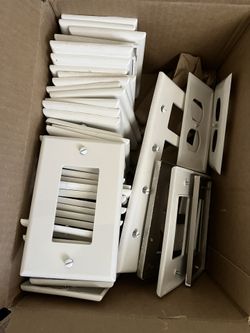 Lot Of 60 + Newer Wall Outlet Switch Cover Plates