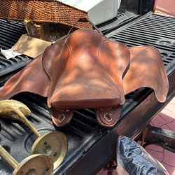 Saddle 