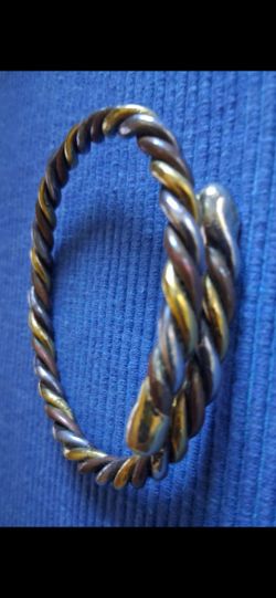 SRF Bangle ASTROLOGICAL, Very Special Design with Real Solid Gold For Special People That Care; Best $ or Trade for other Gold Jewelry.