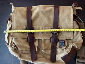 Berchirly Canvas Messenger Bag