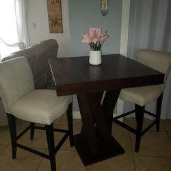 Dining Table and 2 Chairs 