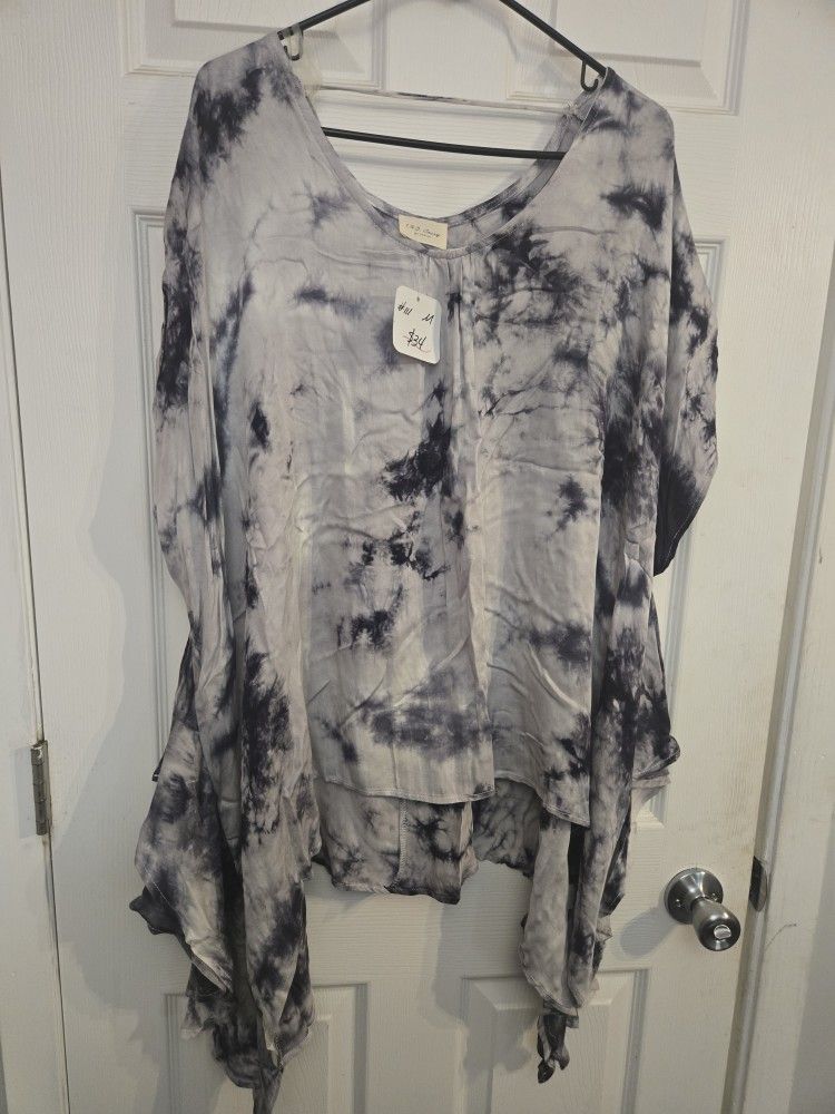 Gray And Black Tye Dye Oversized Blouse