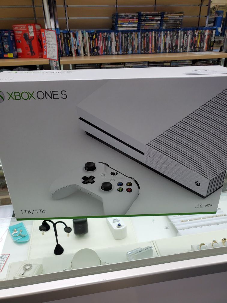 Xbox One S 1tb White Brand New