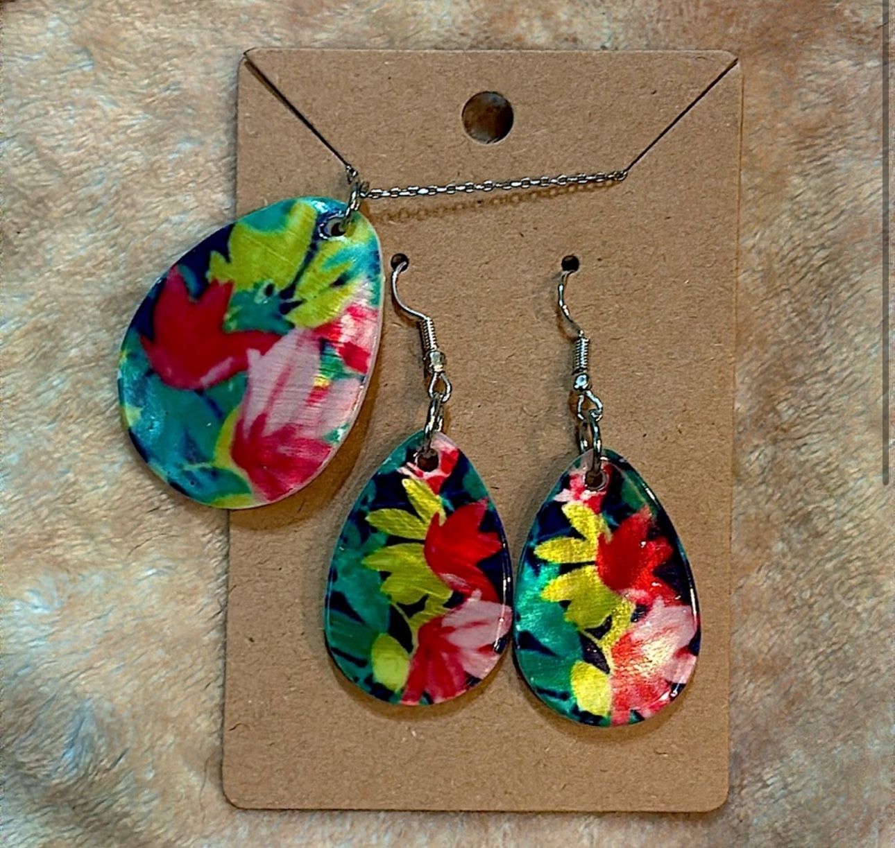 Silver 925 Floral Matching Necklace and Earrings