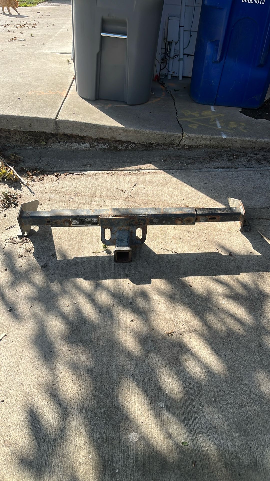 Tow frame for truck
