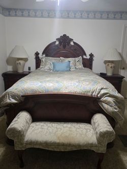 Queen Size Bedroom Set