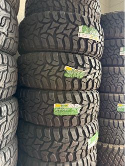 35X12.50R17 SET OF 4 MUD TIRES WITH INSTALLATION AND BALANCING