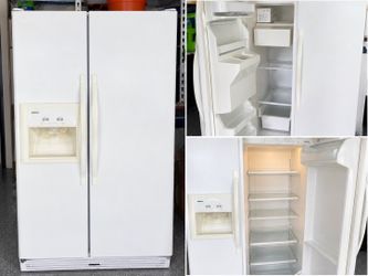 $250 OBO – Kenmore Side-by-Side Refrigerator with Ice & Water Dispenser