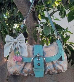 RARE HTF Y2K COACH TEAL & BEIGE OPTIC PLEATED SOHO FLAP SHOULDER BAG