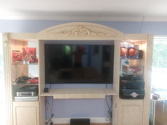 Modern Lighted Entertainment Center.Width Adjustable Up To 85 In TV
