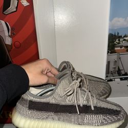 Adidas Yeezy Boost 350 v2 Zyon Size 10 1/2